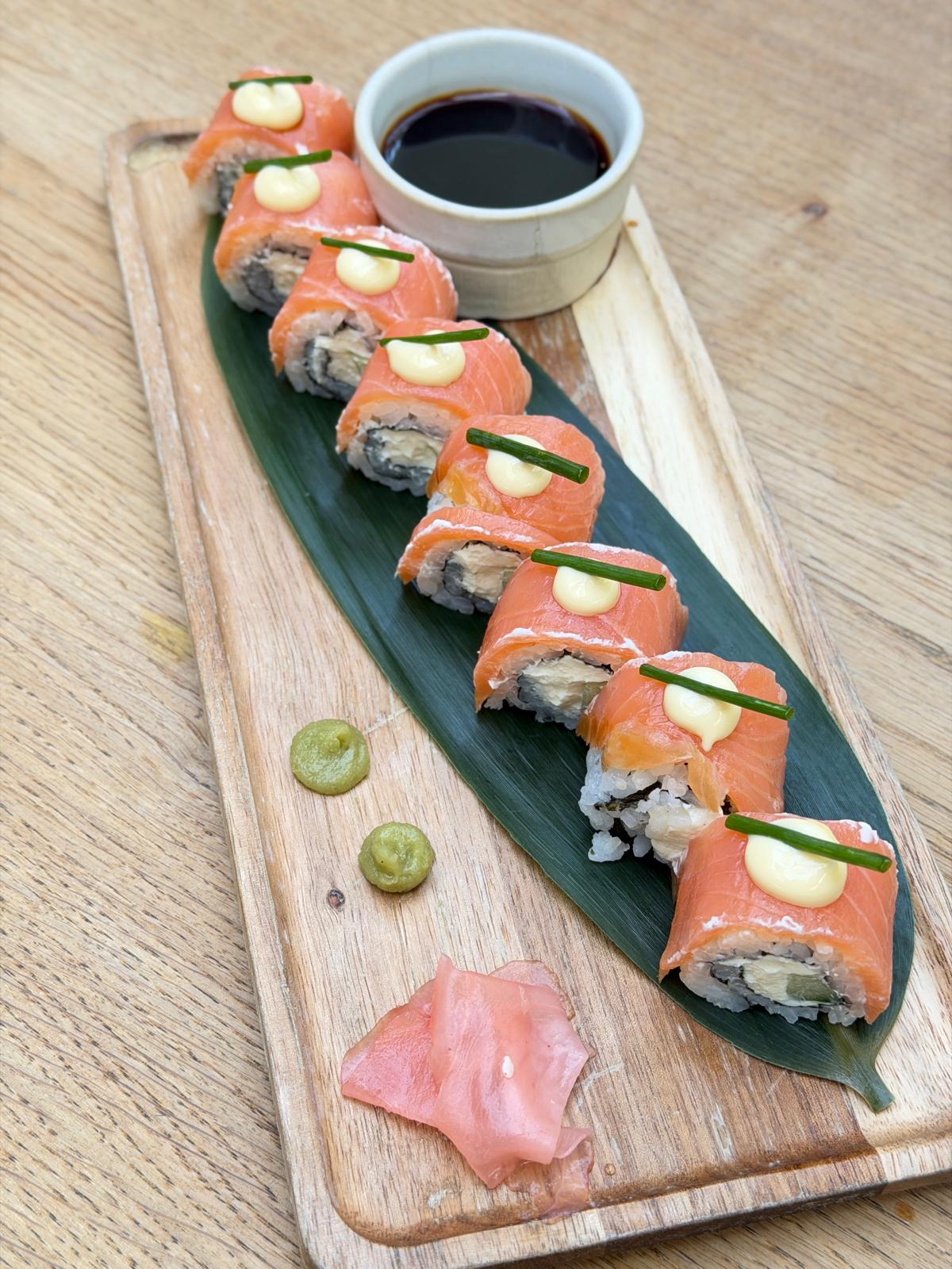 Smoked Salmon Sushi Roll ( With Cream Cheese)